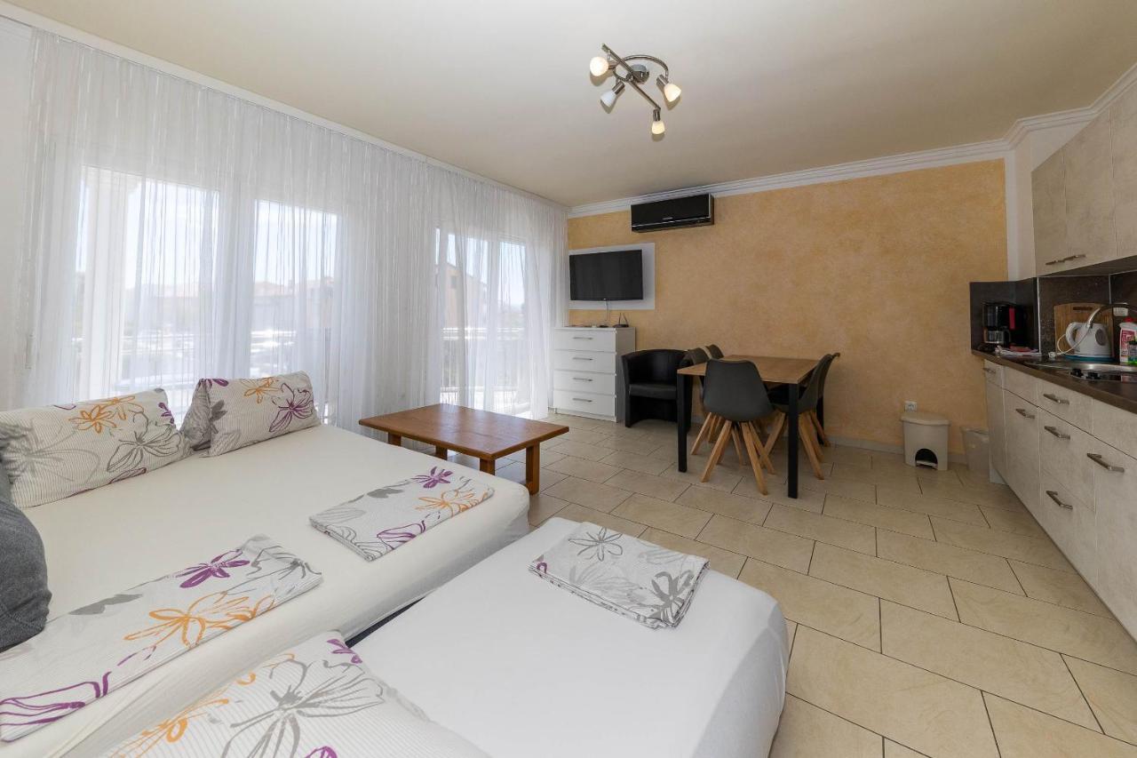 Apartmani Dea Crikvenica Dış mekan fotoğraf